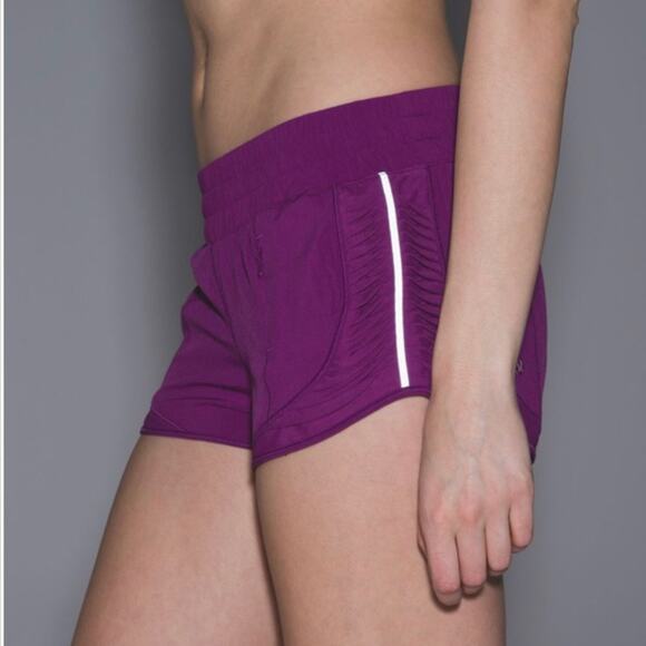 Lululemon Making Moves Short Regal Plum size 4 - Picture 14 of 14